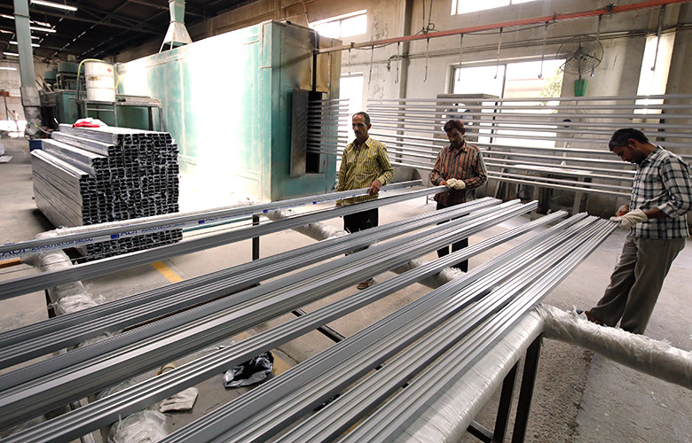 Efficient handling of aluminium extrusions and coating profiles at Radiant Anodisers