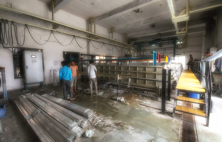 Large storage and handling facility for high-volume aluminium profile processing at Radiant Anodisers